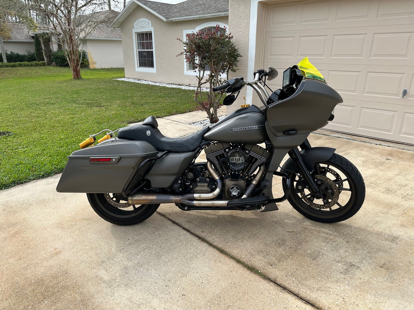 Twin Cam Road Glide Fairing Spoiler Oil Cooler Bracket